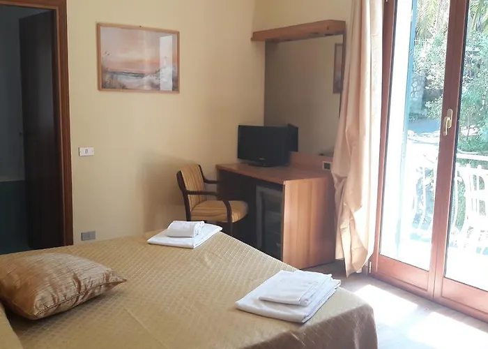 Hotel Residence Moneglia 2*