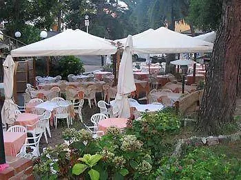 Hotel Residence Moneglia 아파트호텔