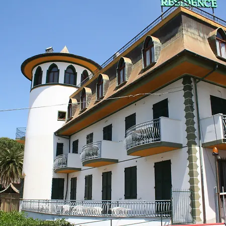Hotel Residence Moneglia 아파트호텔 2*