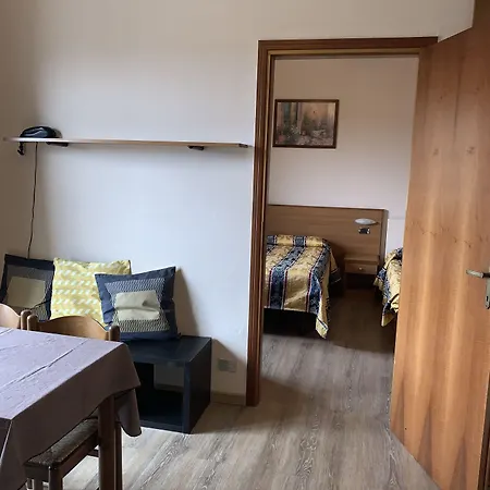 Ξενοδοχείο με διαμερίσματα Hotel Residence Moneglia 2*