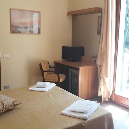 Hotel Residence Moneglia 2*