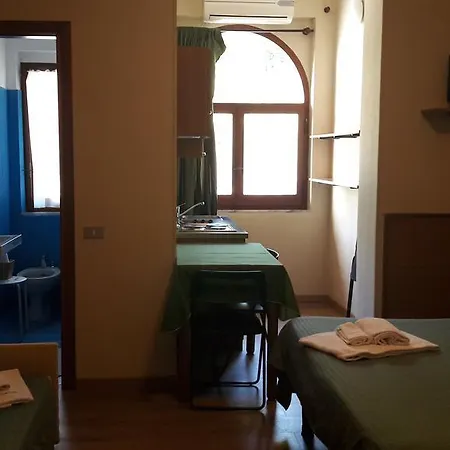 Hotel Residence Moneglia מלון דירות מונליה