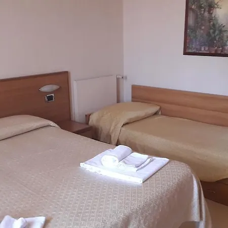 Hotel Residence Moneglia Ξενοδοχείο με διαμερίσματα 2*