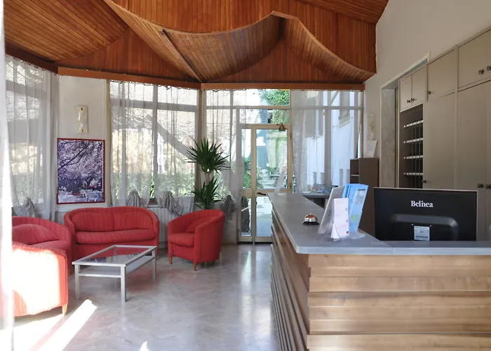 アパートホテル Hotel Residence Moneglia