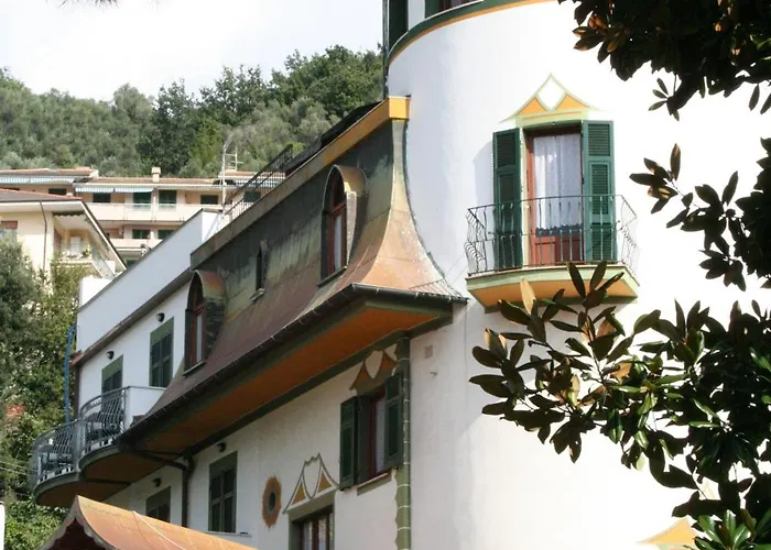 Hotel Residence Moneglia 2* モネーリア